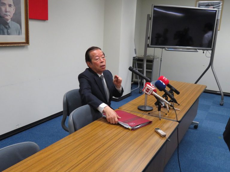 謝長廷代表澄清假新聞 盼還蘇處長一個公道