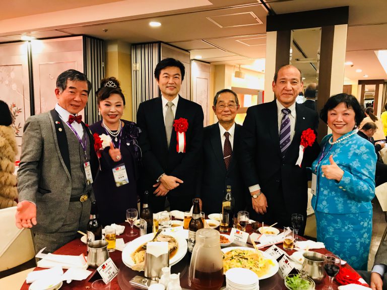 大阪台灣同鄉會百人齊聚賀新年