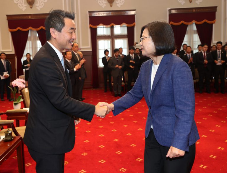 蔡英文接見自民黨青年局　盼共同守護區域內民主和平