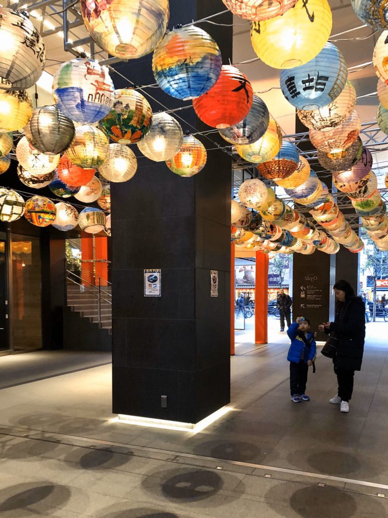 日本訪台遊客突破200萬 大阪難波站展出台南花燈