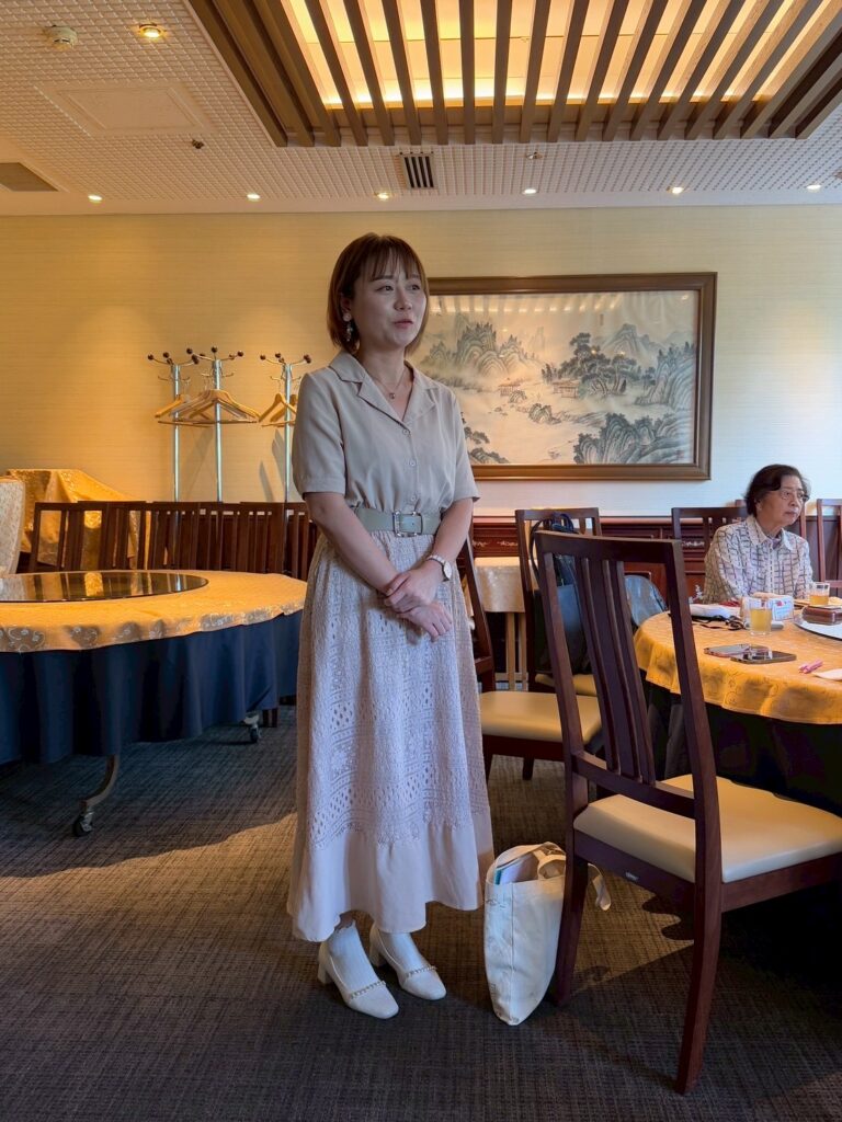 李承芸致詞表示: 非常高興能受邀參加留日東京華僑婦女會活動,由衷感受到婦女會溫馨和睦的團結精神,盼婦女會今後也能多加舉辦活動,除聯繫會員向心力,也讓會務永續傳承