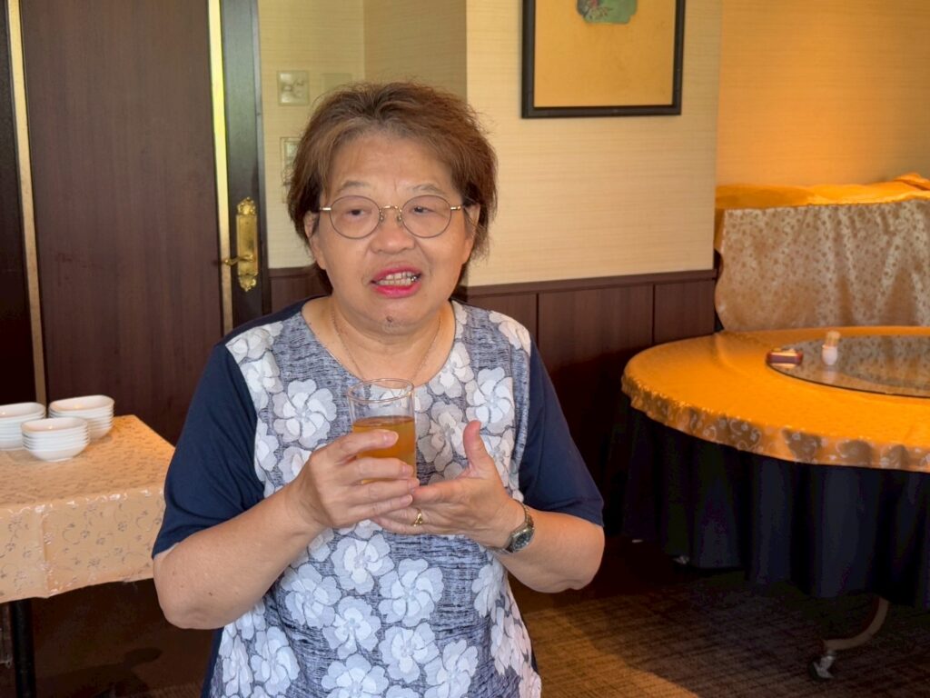 楊怡芬副會長乾杯儀式