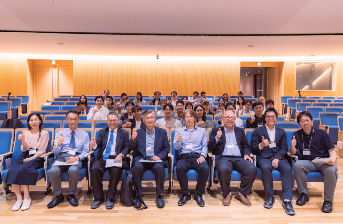 論壇實體與會人員 紀念合影