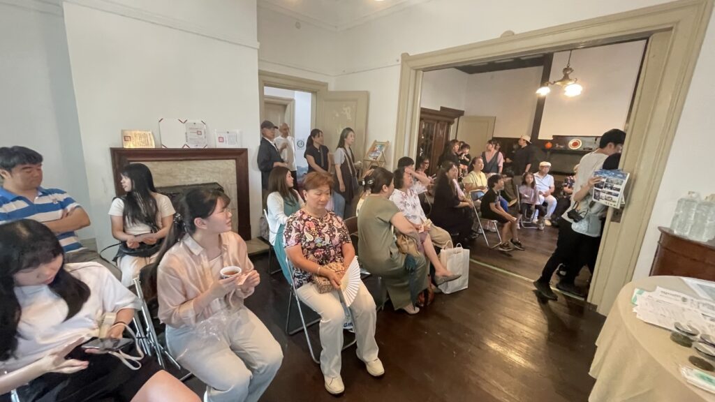 出席者が台湾風弁当を楽しみ、故郷の温もりを感じることができました