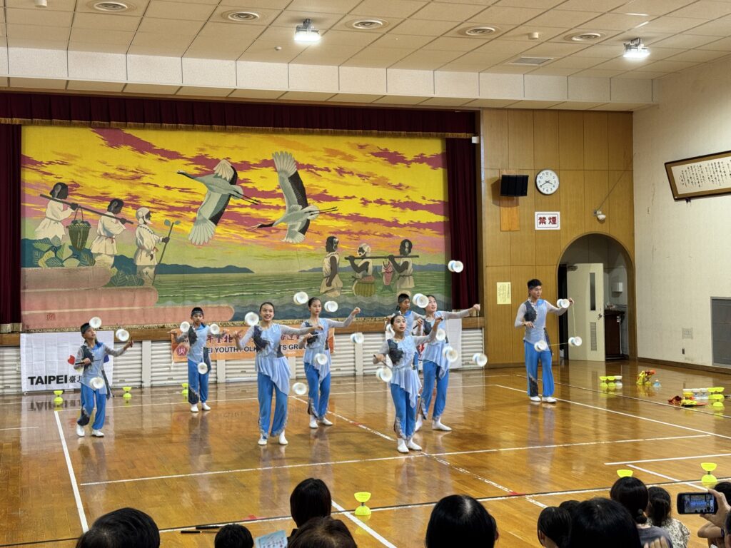 現場扯鈴技藝演出