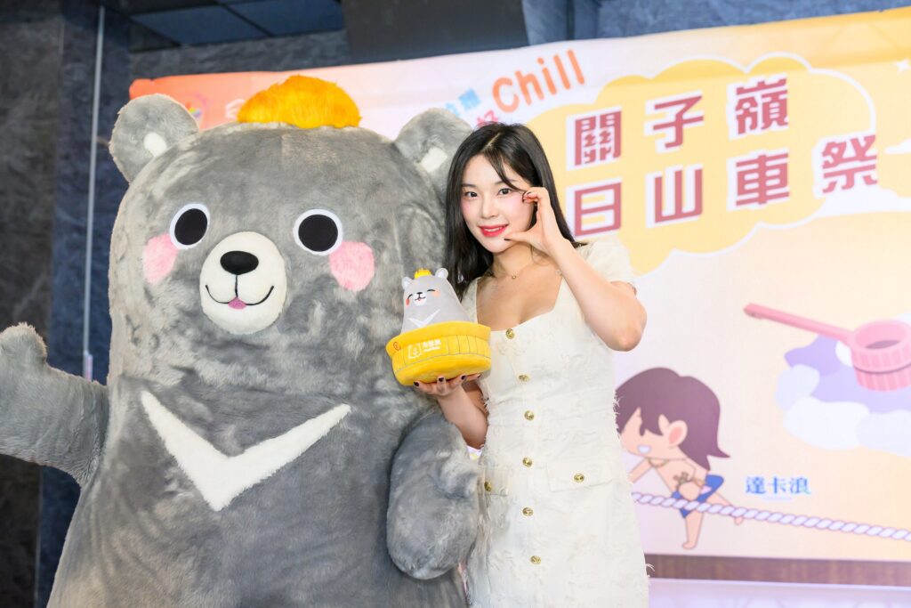 韓國啦啦隊員女神趙娟週活力亮相