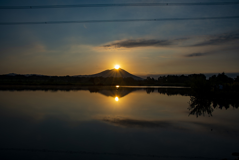 筑西市母子島遊水池ダイヤモンド筑波景色(來源: 観光いばらき官網)