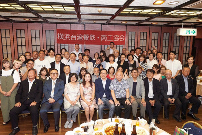 橫濱台灣餐飲商工協會第19回納涼會合影 橫濱台灣餐飲商工協會第19回納涼會合影