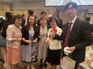 日總理監事和邱董合照