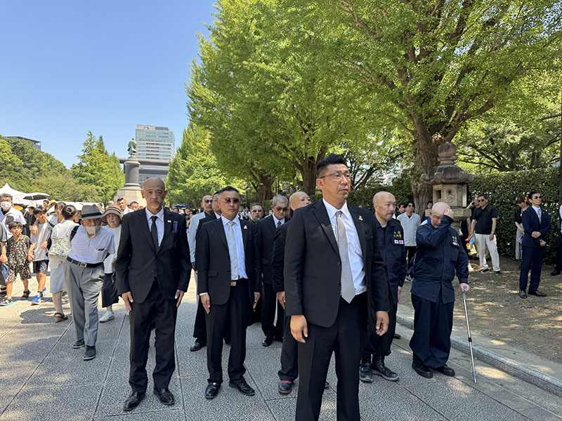 民間團體前往靖國神社參拜