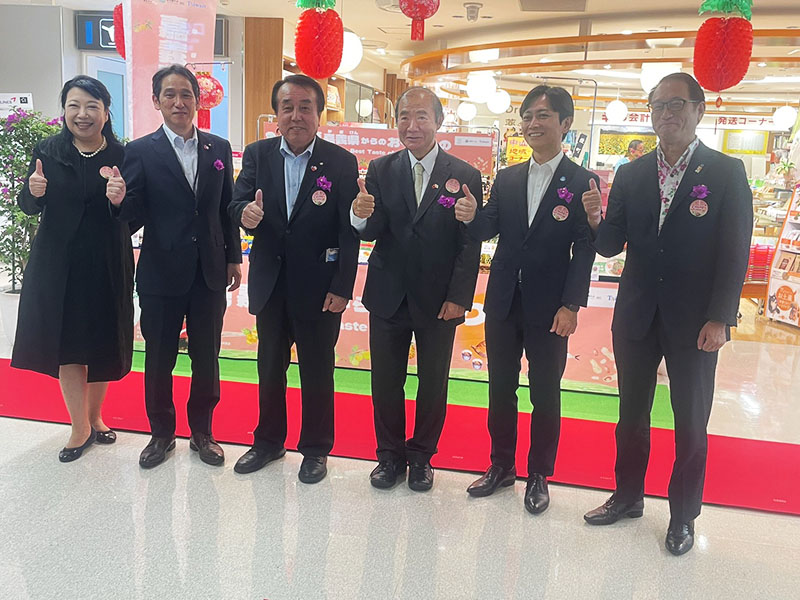 活動現場嘉賓雲集,包括台農發董事長唐淑華、台灣交流大使星原透、福岡辦事處長陳銘俊、宮崎市長清山知憲、宮崎空港社長永山博康等