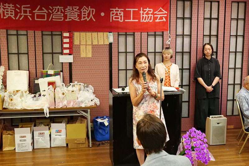 日本台灣商會聯合總會長兼僑務委員洪益芬致詞