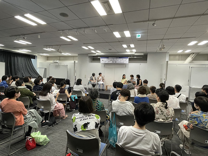 満席となった座談会の会場(駐日台灣文化中心提供)