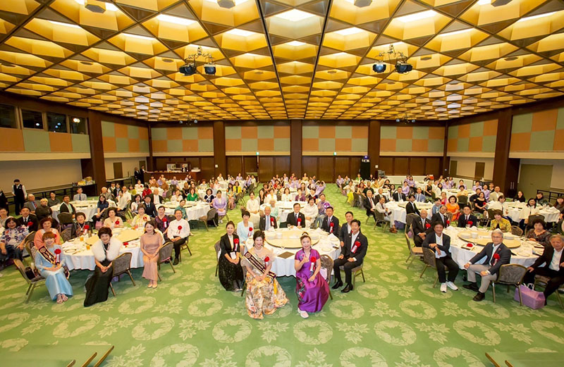 世華晚宴場面盛大嘉賓雲集