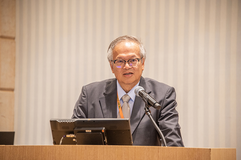 邱浩彰醫師代表台灣