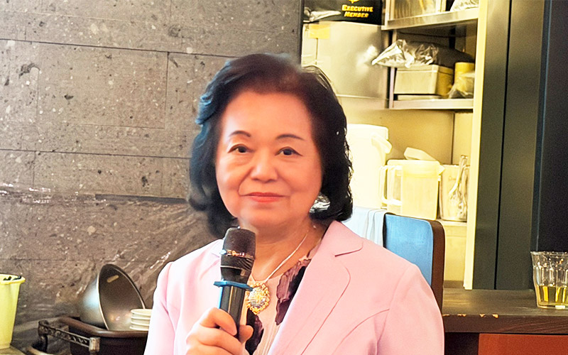 世界華人工商 婦人商婦女企管協会日本分会蕭悧悧会長