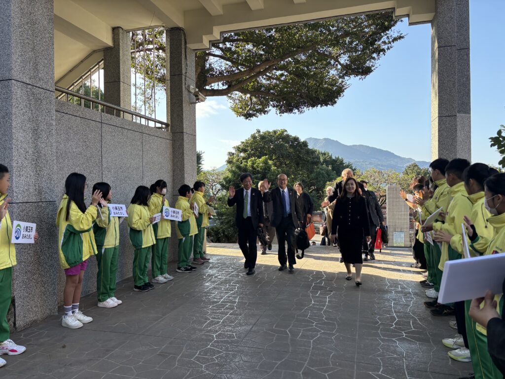 小美玉市訪問團受到淡水國中熱烈歡迎