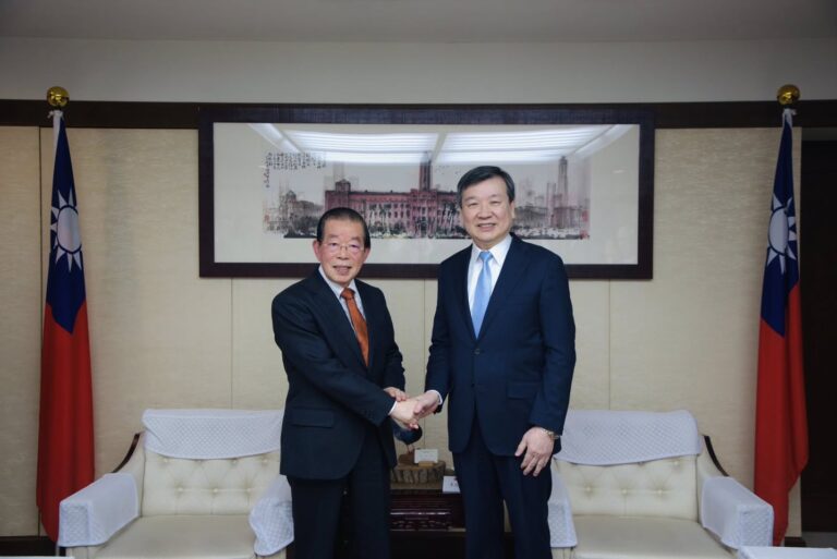 臺日關係再傳捷報！臺積電熊本二廠升級3奈米 謝長廷訪日處與「老同事」共話新局