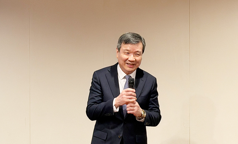 台北駐日經濟文化代表處李逸洋大使