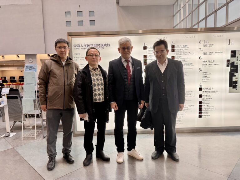 林益聖主任(左一)、千康浩院長(左二)、歐宴泉院長(右二)、許兆畲部長(右一)