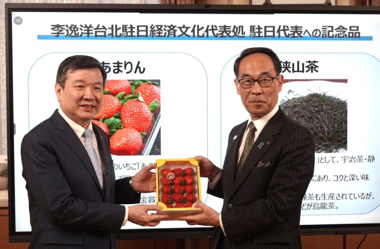 埼玉県知事と駐日代表が会談　地方交流と観光協力の深化を確認