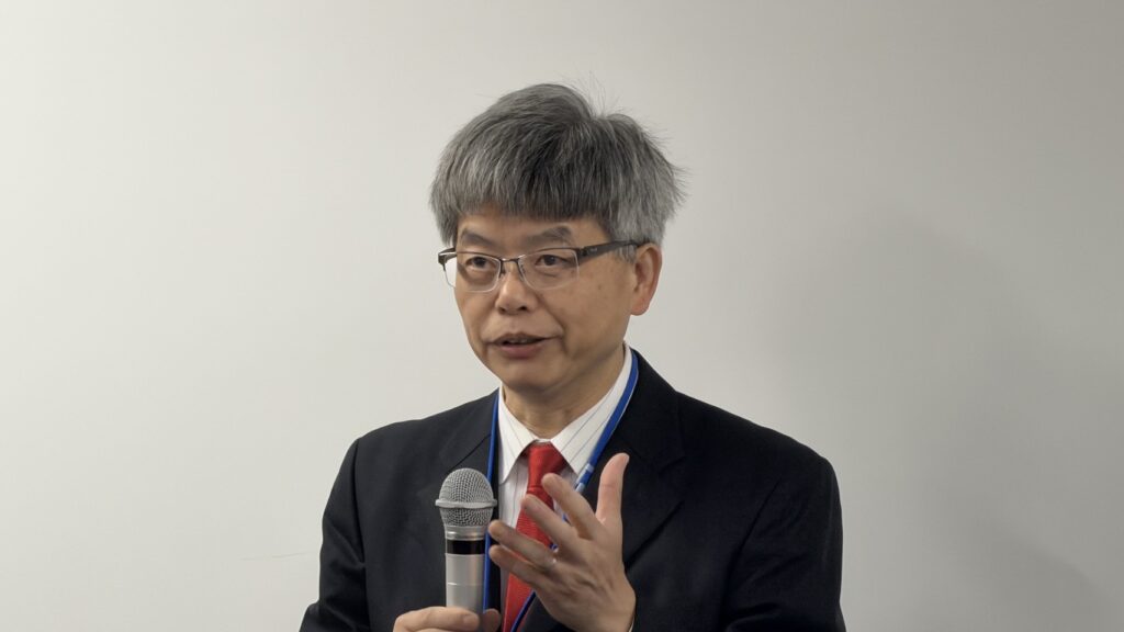 會長黃野銀介