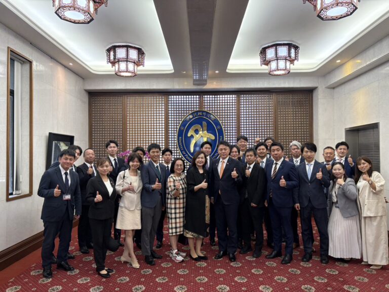 自民党山梨県連青年部・青年局　台湾研修訪問　台日地方交流と歴史視察を通じ友好深化