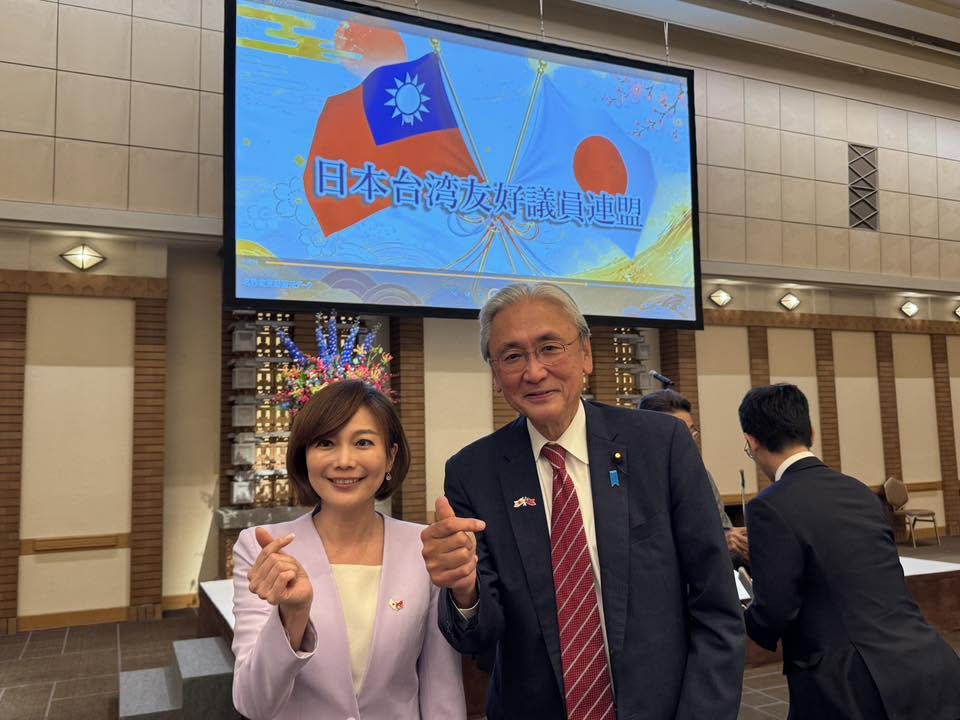 郭雅慧與古屋會長(圖/駐日代表李逸洋FB)