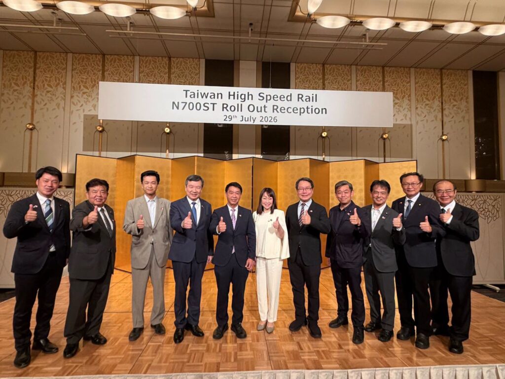 台日國會議員合照(圖片出處:李逸洋大使Facebook)