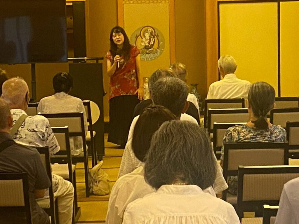 游美媛老師在金蓮院演唱