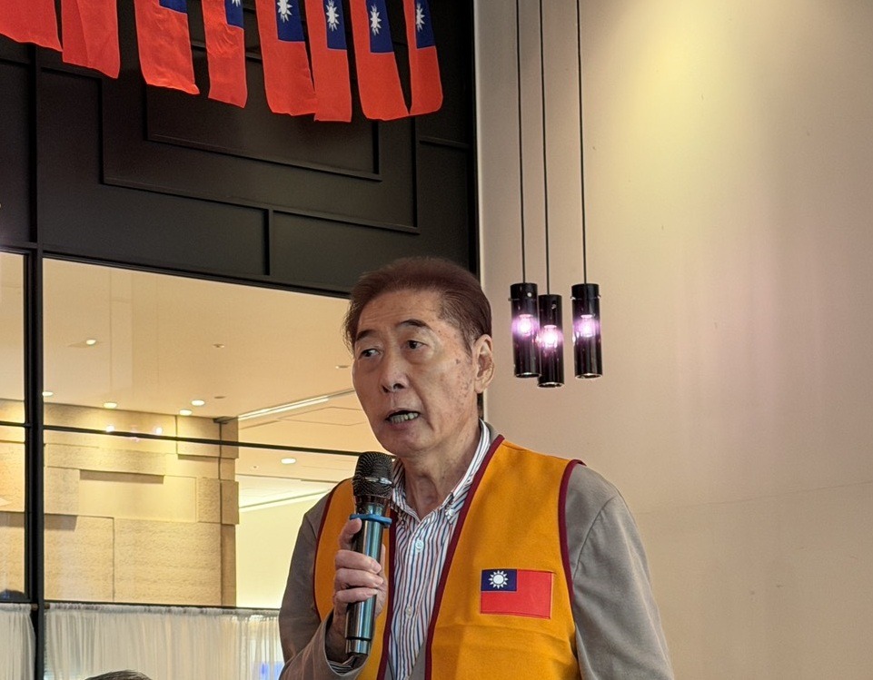 榮光聯誼會名譽會長李維祥致詞